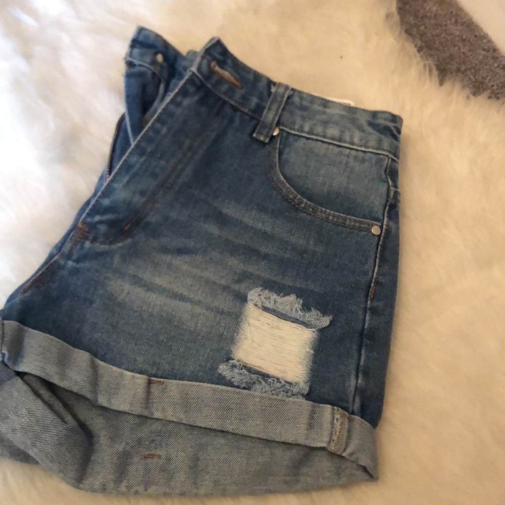 high waisted denim jeans